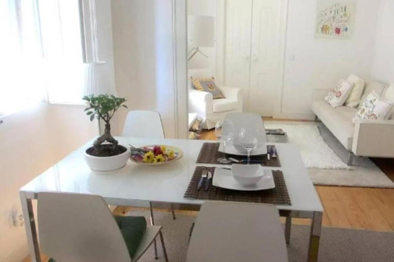 Beatiful Alfama, Charming Apartment Lisbona Esterno foto